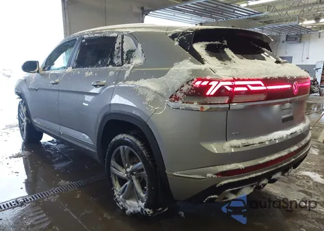 2024 Volkswagen Atlas Cross Sport 2.0T Sel R-Line z USA, uszkodzony, nr VIN 1V2AE2CA7RC260184